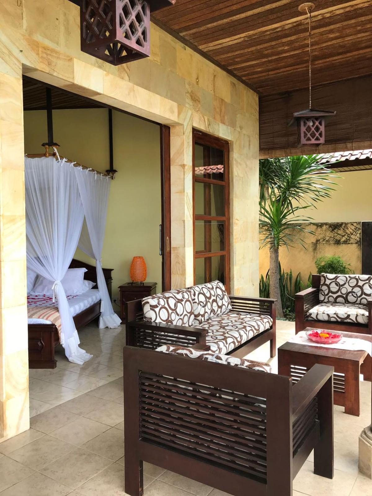 Ocean Beachfront Villa Dini Banjar  Экстерьер фото