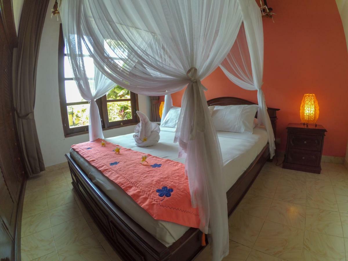Ocean Beachfront Villa Dini Banjar  Экстерьер фото