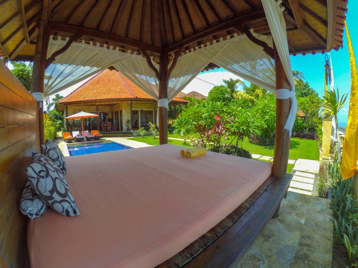 Ocean Beachfront Villa Dini Banjar  Экстерьер фото